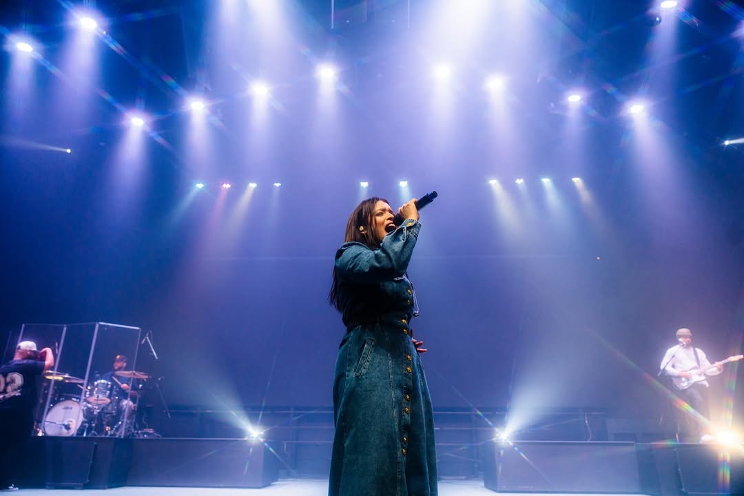 Averly Morillo concert lighting